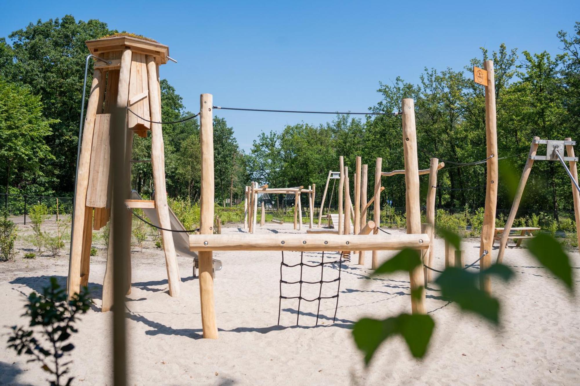 Topparken - Resort De Brabantse Kempen Lage Mierde Exteriér fotografie