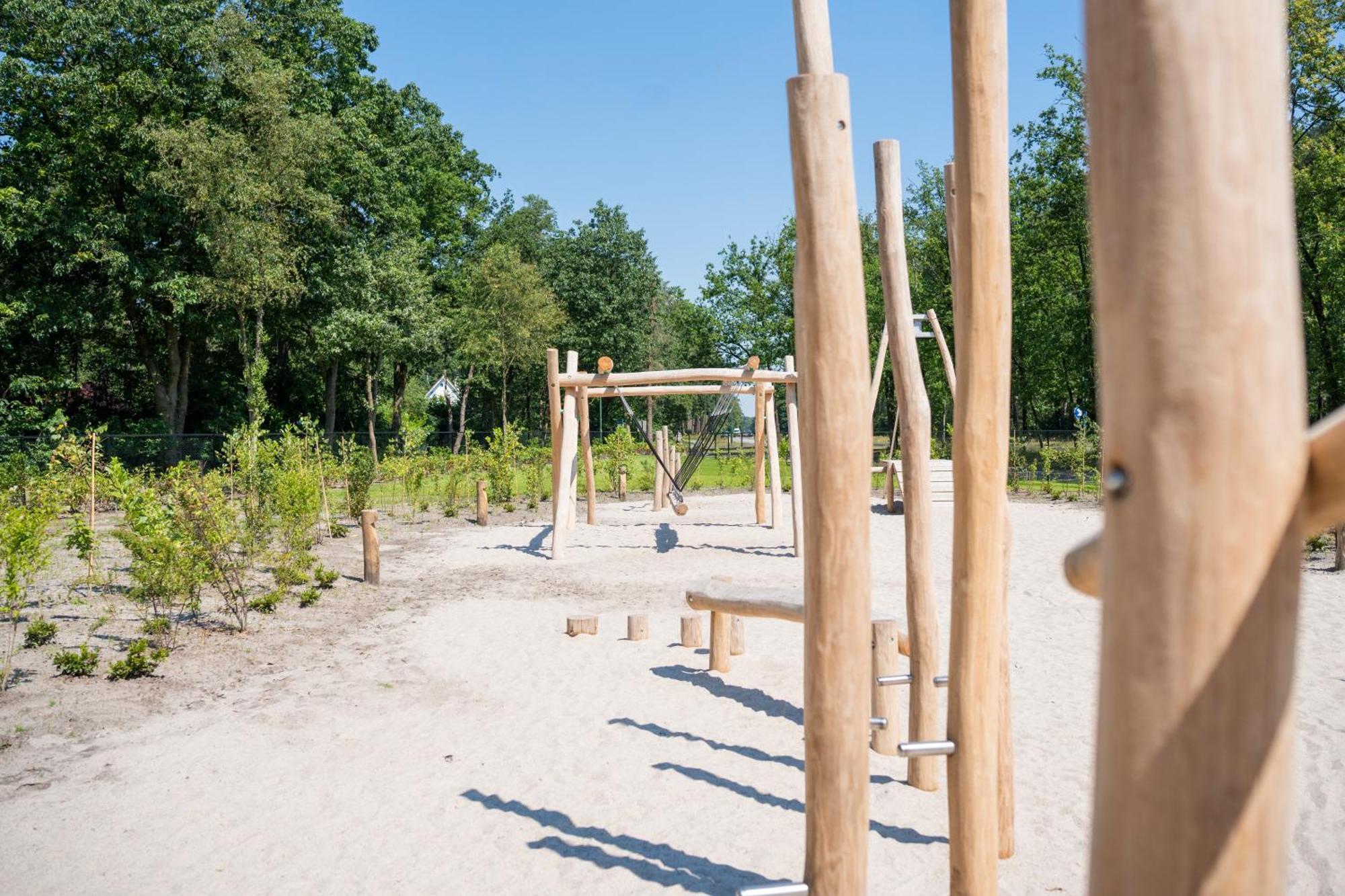 Topparken - Resort De Brabantse Kempen Lage Mierde Exteriér fotografie