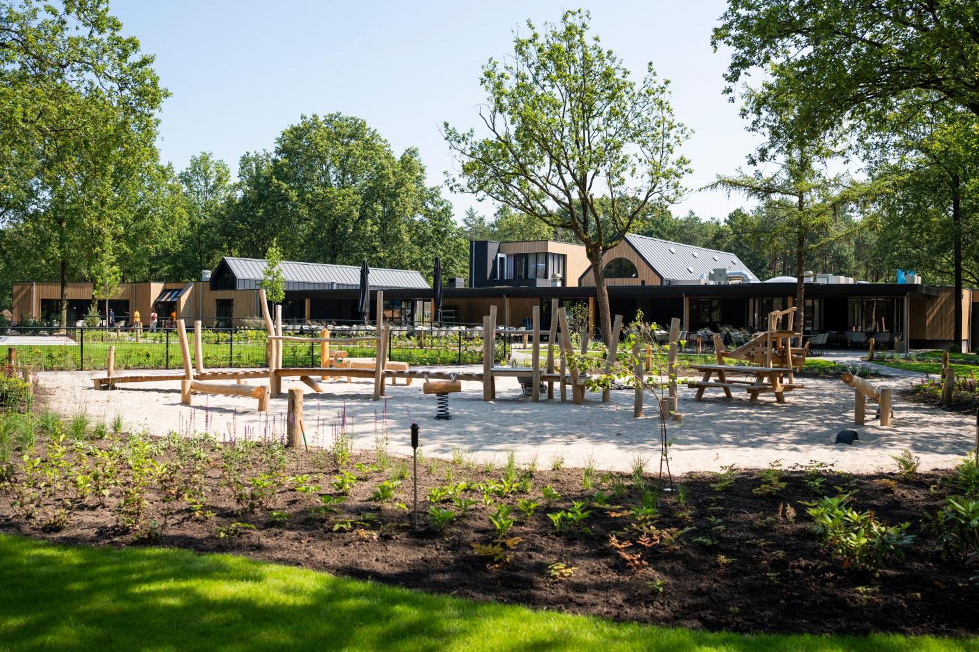 Topparken - Resort De Brabantse Kempen Lage Mierde Exteriér fotografie