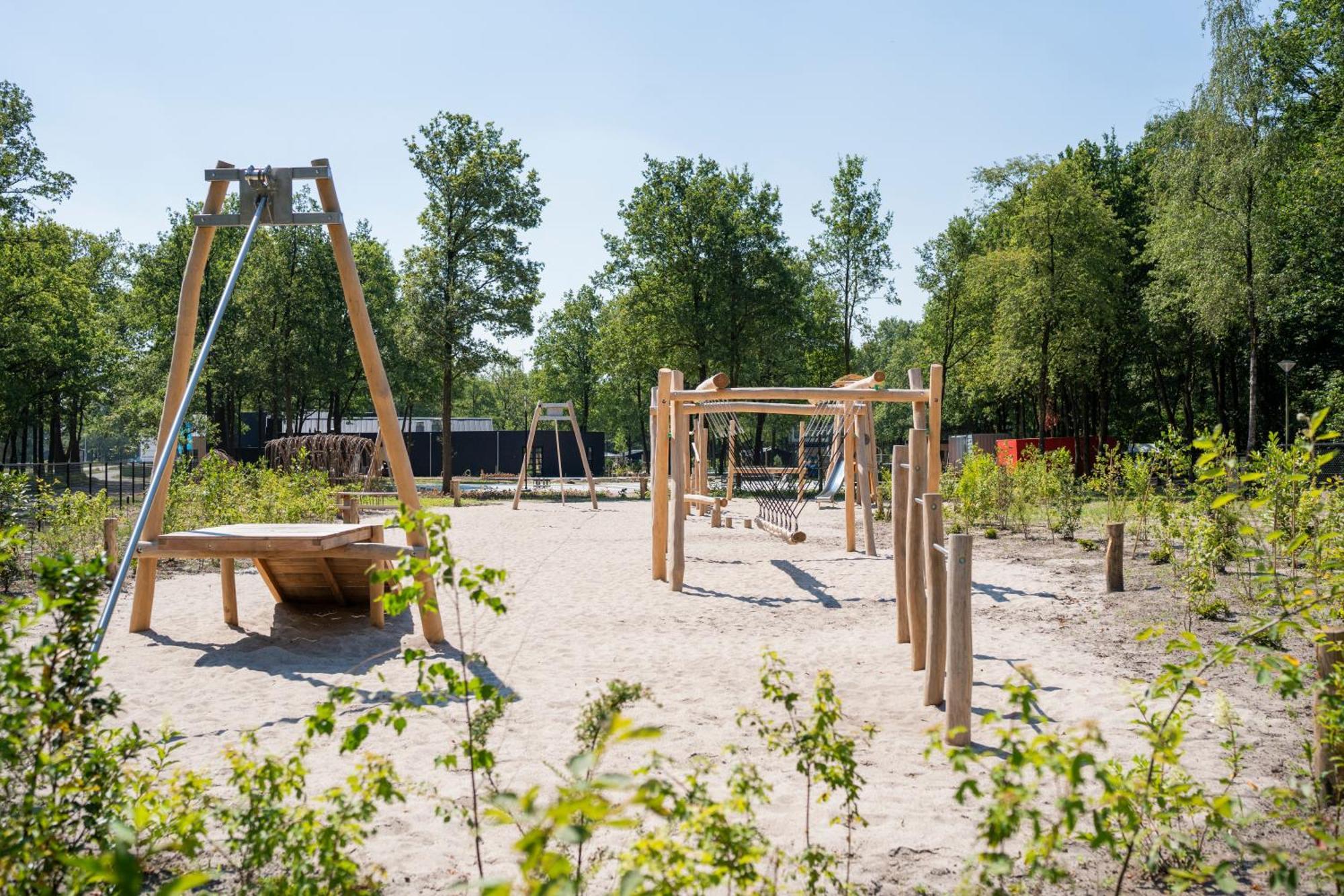 Topparken - Resort De Brabantse Kempen Lage Mierde Exteriér fotografie
